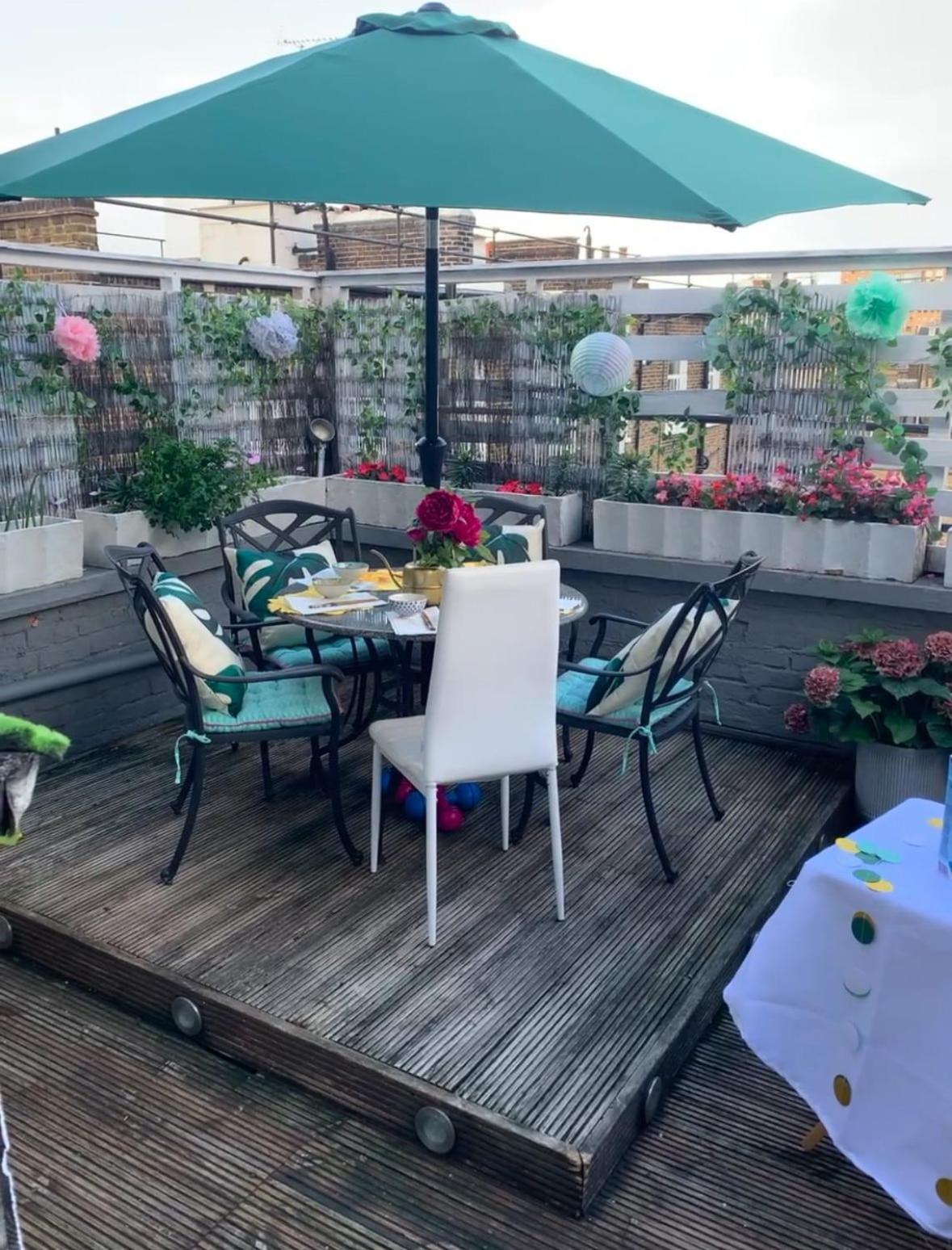 The Whole Flat With Terrace 1 Min To Earls Court Station For 3 Guests Londra